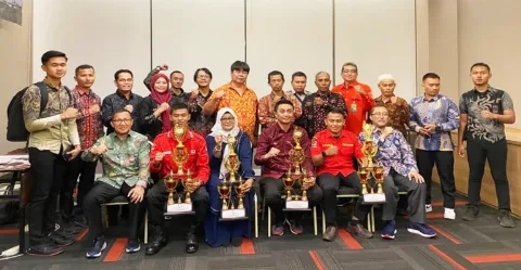 Fahutan IPB dan FIELD Indonesia Memberikan Apresiasi Program Udara Bersih dan Pengendalian Karhutla