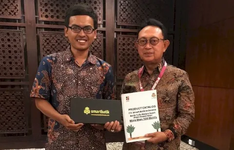 CV. Smart Batik Indonesia Mempromosikan Hasil Karyanya di IPOC 2023