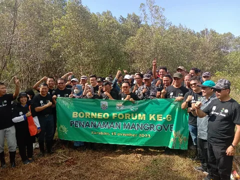Peduli Lingkungan, GAPKI Lanjutkan Tanam  Mangrove