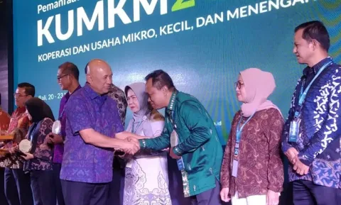 KemenKopUKM Membangun Ekosistem Rantai Pasok Pertanian