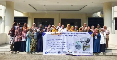IPB University Menyelenggarakan Kegiatan Training Mikoriza