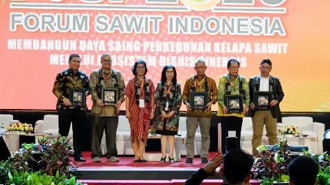 Regulasi Pemerintah Belum Tetapkan Sawit Industri Strategis