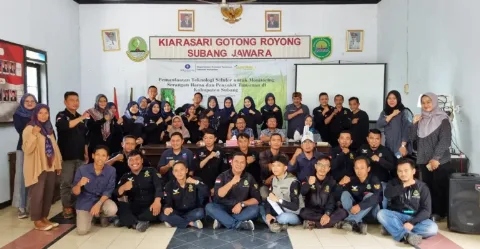 Teknologi Seluler Untuk Monitoring Pengendalian Hama dan Penyakit Tanaman