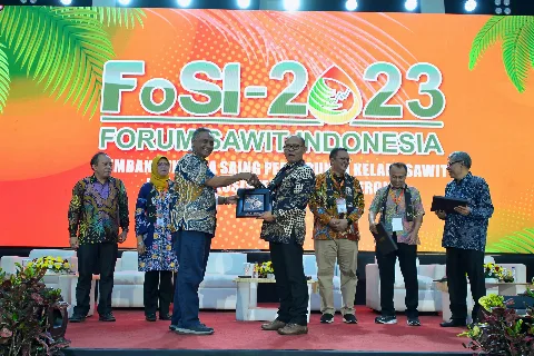 8 Planters Terima Penghargaan dari INSTIPER Yogyakarta