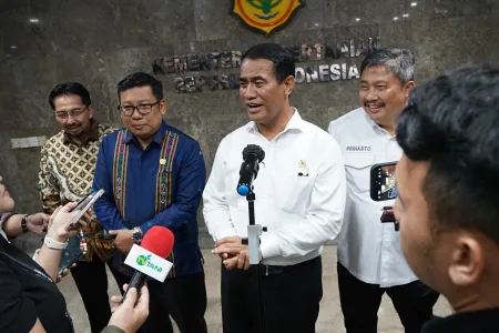 Mentan Amran Ciptakan Sejarah Baru Memenuhi Kecukupan Pangan Bangsa