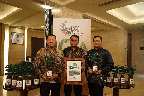 Petrokimia Gresik Raih Penghargaan Nasional Lingkungan Hidup Indonesia Green Awards (IGA) 2024