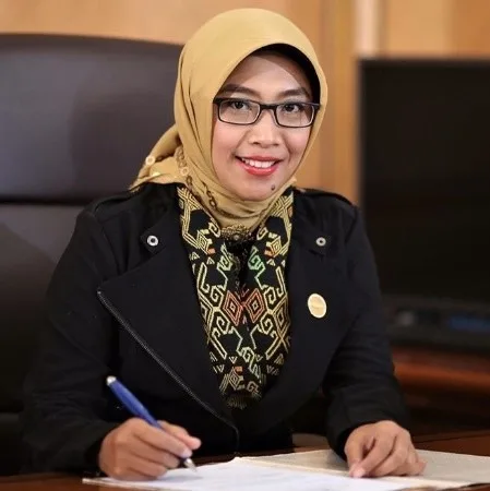 Menteri ESDM RI Lantik Prof. Eniya Listiani Dewi Sebagai Dirjen EBTKE, Ini Profilnya