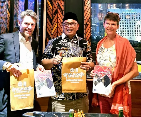 APKASINDO : Ada Minyak Makan Merah, Negara Tidak Repot Urusi Migor Rakyat