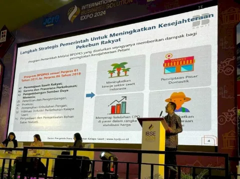 Promosikan UMKM Binaan BPDPKS di International Business Solution Expo 2024
