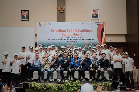 BPDPKS, DITJENBUN dan PT Daya Guna Lestari Berkolaborasi dalam Pelatihan Teknis Budidaya Kelapa Sawit
