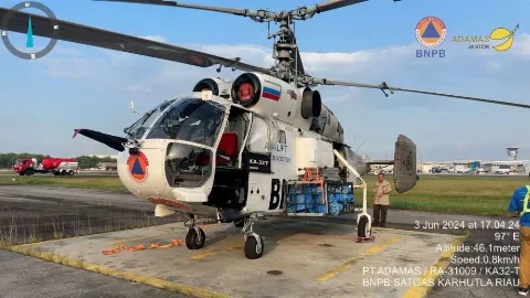 Bantuan Helikopter Water Bombing 5.000 Liter Tiba di Riau