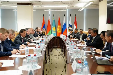 Airlangga berharap Rusia Senantiasa Membantu Promosi dan Mengajak EAEU Melakukan Positive Campaign Terhadap Minyak Sawit