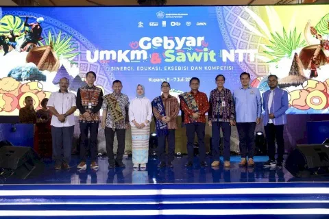 BPDPKS Mempromosikan Kebaikan Kelapa Sawit Melalui Produk UMKM  di Mall Lippo Plaza Kupang