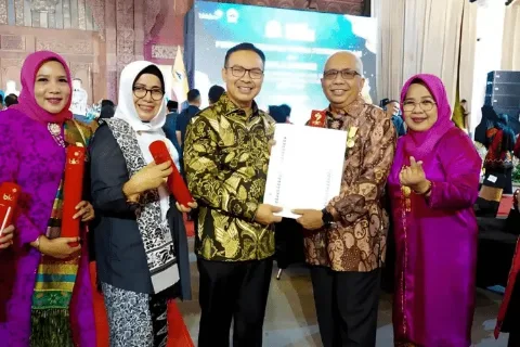 Konsisten Cegah Stunting Anak Usaha PTPN IV PalmCo Meraih Penghargaan dari BKKBN