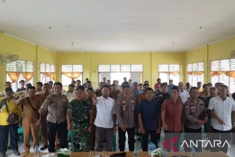 PTPN IV Regional III Bersama Kepolisian, TNI, Pemerintah Daerah, dan Masyarakat Memerangi Narkoba dan pencurian kelapa sawit di Kampar