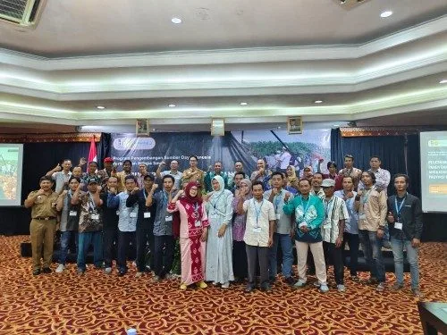 IPB Training Didukung BPDPKS dan Ditjenbun Melatih 30 Petani Sawit Kabupaten Tanah Bumbu
