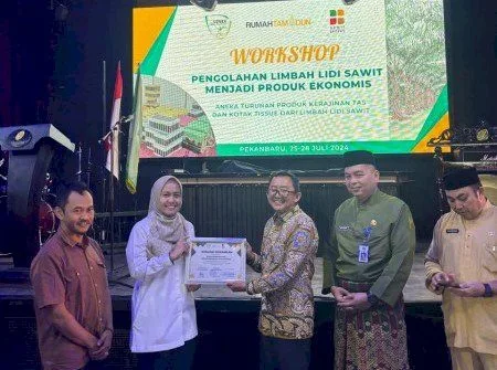 Pengolahan Limbah Lidi Sawit Menjadi Produk Ekonomis
