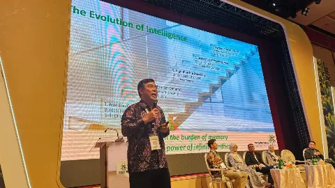 Dr. Tony Liwang Uraikan Pemanfaatan AI dalam Grading TBS dan Pabrik Sawit