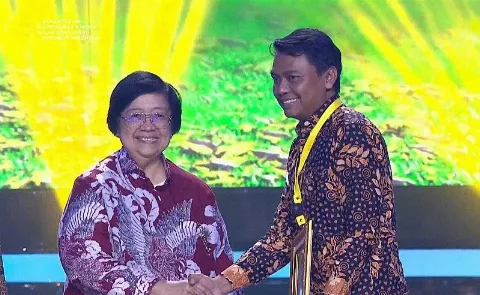 Petrokimia Gresik Pertama Kalinya Mendapatkan Penghargaan ProKlim dari KLHK