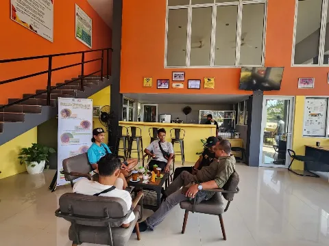 Anjungan PT SLS Berikan Kenyamanan Para Sopir Pengangkut TBS