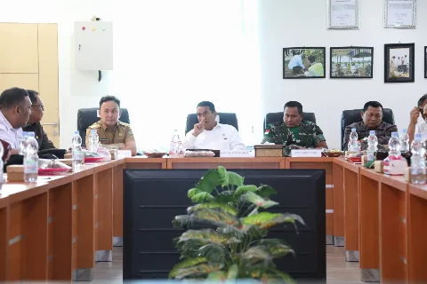 Presiden RI Joko Widodo dan Presiden Terpilih Prabowo Subianto Memiliki Komitmen Terhadap Sektor Pertanian Indonesia
