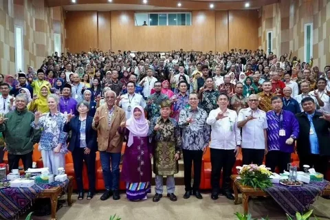 Kelola Hutan Berkelanjutan Hingga Aspek Sosial dan Kesejahteraan Masyarakat