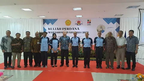 Poltek CWE Gelar Kuliah Perdana Mahasiswa Baru Tahun Ajaran 2024/2025