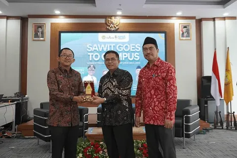  Workshop Sawit Goes to Campus bertema "Pemanfaatan Limbah Sawit untuk Usaha UMKM"