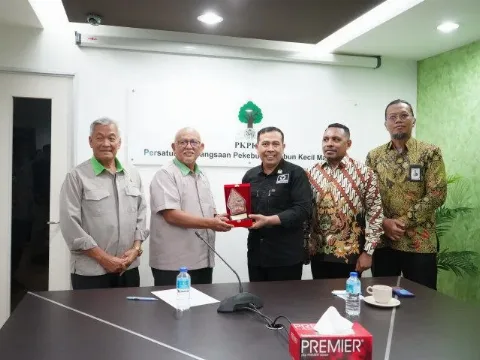 Ombudsman RI dan PKPKM Membahas Tatakelola Industri Sawit