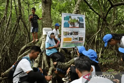 BRGM dan GLI Ajak Anak Muda Merestorasi Gambut dan Rehabilitasi Mangrove