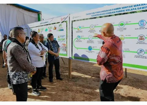 KemenKopUKM Melakukan Peletakan Batu Pertama Pembangunan Pabrik Minyak Makan Merah
