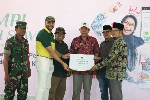 Dewi Sawit: Memberdayakan Perempuan di Industri Kelapa Sawit