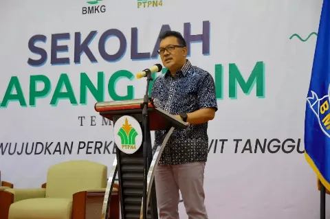 PTPN IV PalmCo Berikan Beasiswa Ke 30 Mahasiswa di Riau