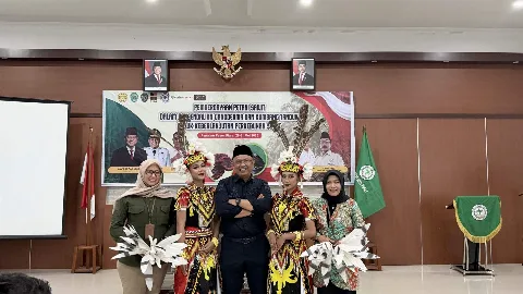 Tekanan Ganda Petani Sawit: Terancam Ganoderma, Ditekan Harga Rendah, Ini Solusi Penyelesaiannya