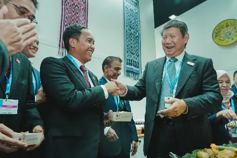 Menhut Raja Antoni Ajak Seluruh Pihak Kolaborasi Jaga Hutan Indonesia