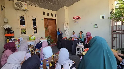 Mantan Wartawan Bangun UMKM Mille Crepes Berbasis Sawit, Jadi Inspirasi Peserta Gen-Z Preneur di Karawang