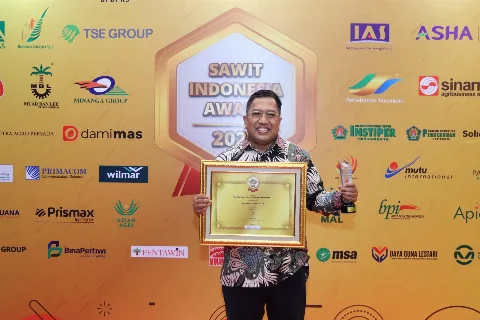 Dadang Gusyana Raih Sawit Indonesia Award 2024 Berkat Konsistensi Edukasi Bahaya Ganoderma