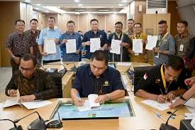 BPDP Tandatangani Kerja Sama 3 Pihak Penyaluran PSR dan Sarpras Gelombang I Tahun 2025