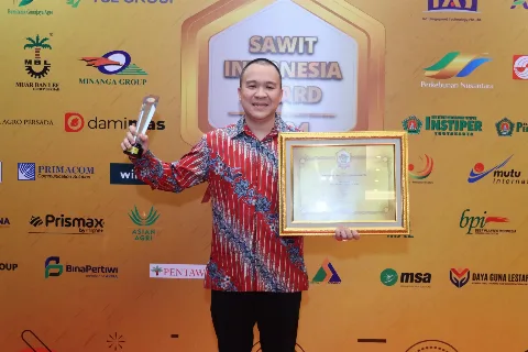 Asian Agri Raih Penghargaan Benih Sawit Andalan Petani dan Industridi Ajang Sawit Indonesia Award 2024