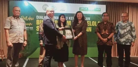 Jaga Sawitan, Komitmen GAPKI dan JAPBUSI Dukung Tata Kelola Sawit Berkelanjutan