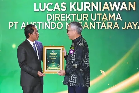Dirut ANJ Satu-satunya CEO Sawit Peraih Green Leadership Utama dari Kementerian Lingkungan Hidup
