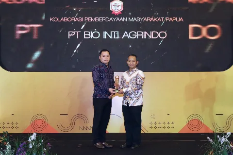 Program CSR PT Bio Inti AgrindoTerima Penghargaan di Ajang Sawit Indonesia Award 2024