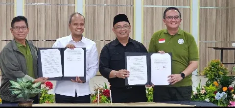 Apkasindo dan Pindad Tandatangani Kerjasama Pengembangan Teknologi Sawit Indonesia