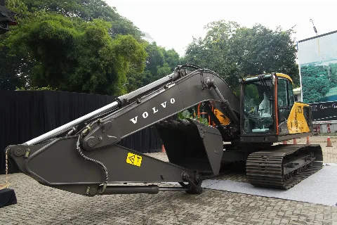 Peluncuran Volvo EC210 Pandawa Perkuat Segmen Excavator Indotruck Utama