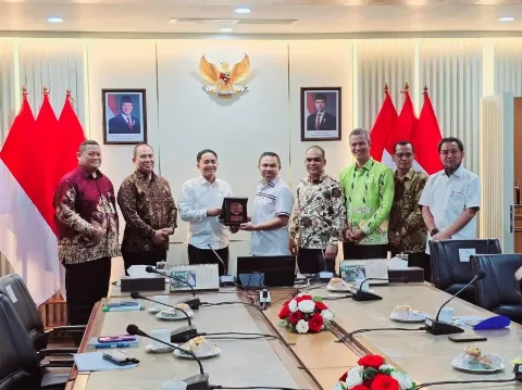 Provinsi Riau Minta Dukungan Menteri Kehutanan Dalam Pengelolaan Kawasan Hutan