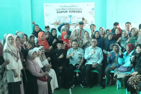 PT Pupuk Indonesia Gelar Kegiatan "tebus bersama" Pupuk Subsidi untuk Petani di Bukittinggi
