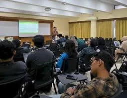 Miftahudin Nur Ihsan Perkenalkan Produk Turunan Sawit pada Mahasiswa Universitas Gadjah Mada