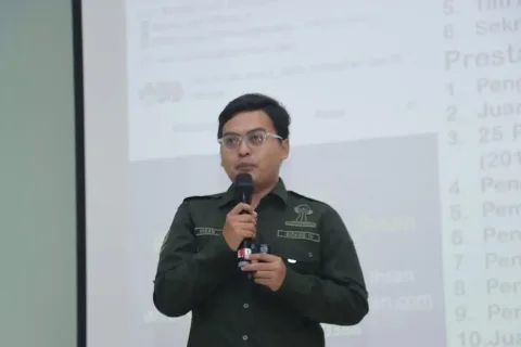 CEO Smart Batik Kenalkan Batik Sawit pada Pelaku UKM dan Mahasiswa di Madiun