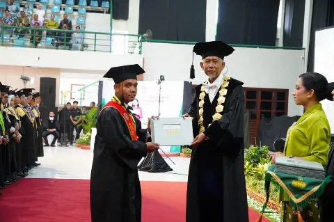 Wisuda INSTIPER Yogyakarta Periode Mei 2025: 312 orang Lulus Sarjana dan 19 orang Lulus Program Magister