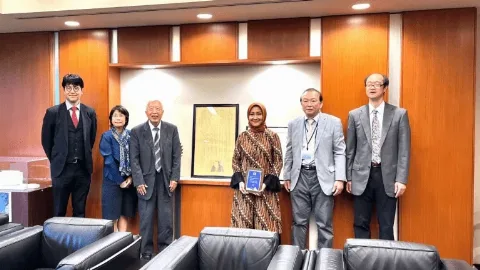 Dosen UGM  Tekuni Riset Bio-jet fuel dan Raih Penghargaan dari The University of Osaka